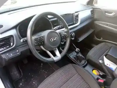 Veículo de Sucata kia stonic (ybcuv) 1.2 cat 84 cv / 62 kw do ano 2019 alimentado g4la