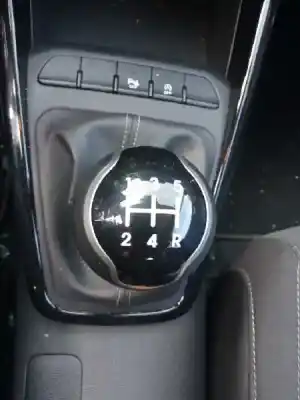 Veículo de Sucata kia stonic (ybcuv) 1.2 cat 84 cv / 62 kw do ano 2019 alimentado g4la