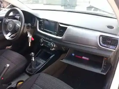 Veículo de Sucata kia stonic (ybcuv) 1.2 cat 84 cv / 62 kw do ano 2019 alimentado g4la