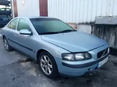 Vehículo de desguace VOLVO S60 BERLINA D5 del año 2001 con motor D5244T