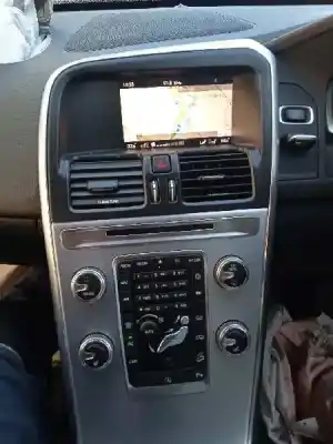 Veículo de Sucata volvo xc60 2.4 diesel cat do ano 2017 alimentado d5244t20