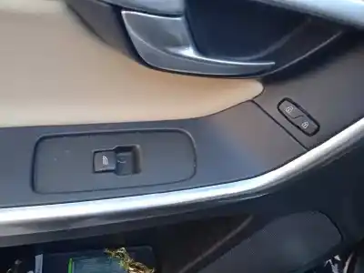 Veículo de Sucata volvo xc60 2.4 diesel cat do ano 2017 alimentado d5244t20