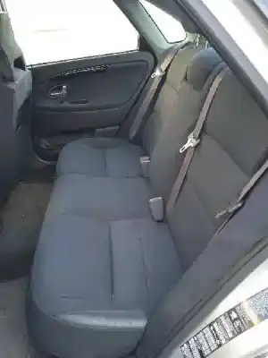 Scrapping Vehicle volvo s40 berlina 1.9 d+ (85kw) of the year 2001 powered d4192t3