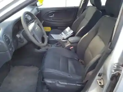 Scrapping Vehicle volvo s40 berlina 1.9 d+ (85kw) of the year 2001 powered d4192t3