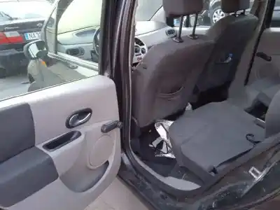 Scrapping Vehicle renault modus confort dynamique of the year 2004 powered k9k750