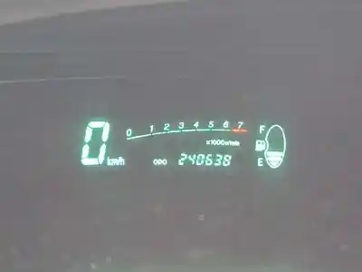 Sloopvoertuig toyota yaris (_p1_) 1.3 (ncp10_, scp12_) van het jaar 2000 aangedreven 2nz-fe