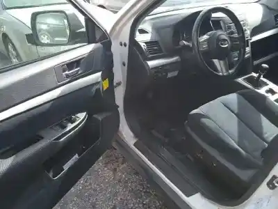 Veículo de Sucata subaru legacy kombi/outback b14 outback limited do ano 2011 alimentado ee20