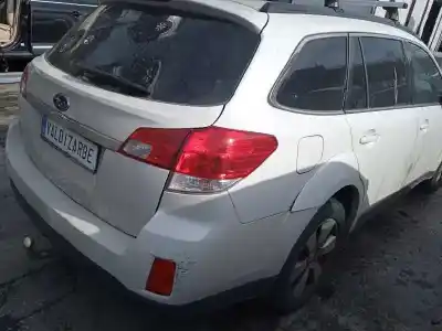 Veículo de Sucata subaru legacy kombi/outback b14 outback limited do ano 2011 alimentado ee20