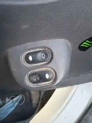 Veículo de Sucata ford transit mod. 2000 combi ft 260 2.0 corto do ano 2005 alimentado d6ba