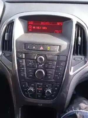 Veicolo di demolizione opel astra j lim. sport dell'anno 2011 alimentato a14net