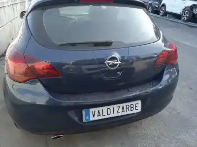 Veicolo di demolizione opel astra j lim. sport dell'anno 2011 alimentato a14net
