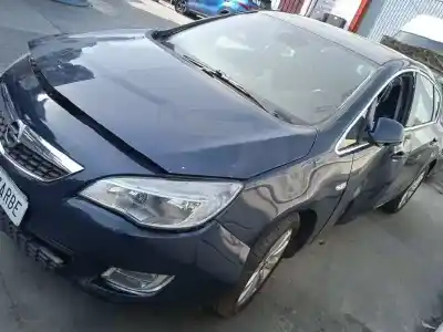 Veicolo di demolizione opel astra j lim. sport dell'anno 2011 alimentato a14net