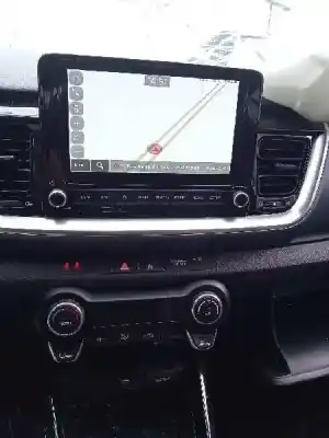 Veículo de Sucata kia stonic (ybcuv) 1.2 cat 84 cv / 62 kw do ano 2023 alimentado g4lf