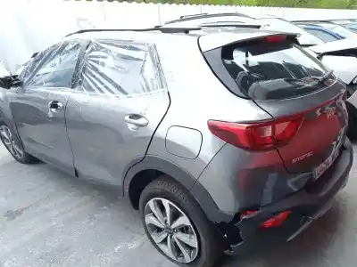 Veículo de Sucata kia stonic (ybcuv) 1.2 cat 84 cv / 62 kw do ano 2023 alimentado g4lf
