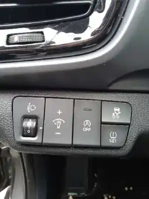 Veículo de Sucata kia stonic (ybcuv) 1.2 cat 84 cv / 62 kw do ano 2023 alimentado g4lf