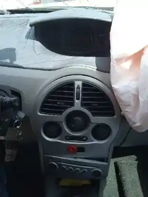 Scrapping Vehicle renault modus confort dynamique of the year 2005 powered k4j770