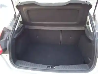 Veicolo di demolizione ford focus lim. (cb8) trend dell'anno 2013 alimentato t1da