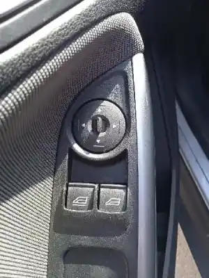 Veicolo di demolizione ford focus lim. (cb8) trend dell'anno 2013 alimentato t1da