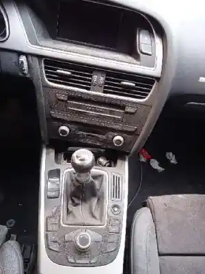 Veículo de Sucata audi a5 sportback (8t) 2.0 tdi (130kw) do ano 2011 alimentado cglc