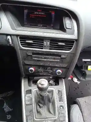 Veículo de Sucata audi a5 sportback (8t) 2.0 tdi (130kw) do ano 2011 alimentado cglc