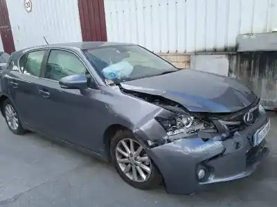 Sloopvoertuig lexus ct 200h van het jaar 2013 aangedreven 2zr