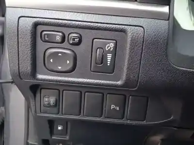 Sloopvoertuig lexus ct 200h van het jaar 2013 aangedreven 2zr