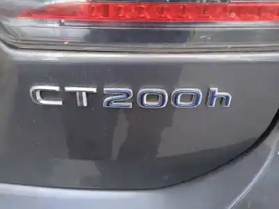 Sloopvoertuig lexus ct 200h van het jaar 2013 aangedreven 2zr