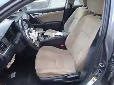 Sloopvoertuig lexus ct 200h van het jaar 2013 aangedreven 2zr