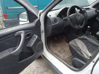 Veículo de Sucata dacia duster 1.5 dci diesel fap cat do ano 2015 alimentado k9k856