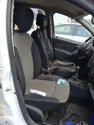 Veículo de Sucata dacia duster 1.5 dci diesel fap cat do ano 2015 alimentado k9k856