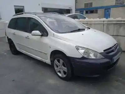 Vehicul casat PEUGEOT 307 BREAK / SW (S1)  al anului 2003 alimentat RHS