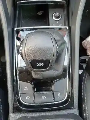 Veículo de Sucata skoda karoq (nu) 1.5 16v tsi act do ano 2020 alimentado dpca