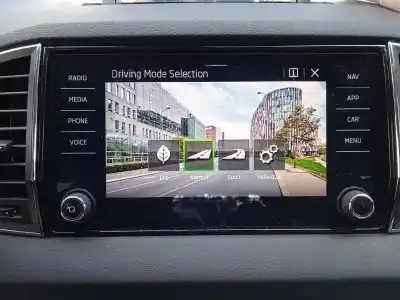 Veículo de Sucata skoda karoq (nu) 1.5 16v tsi act do ano 2020 alimentado dpca