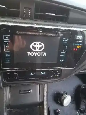 Veicolo di demolizione toyota auris active dell'anno 2017 alimentato 1nd