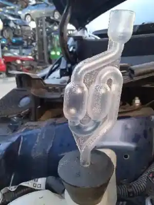 Veicolo di demolizione toyota auris active dell'anno 2017 alimentato 1nd