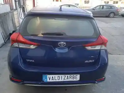 Veicolo di demolizione toyota auris active dell'anno 2017 alimentato 1nd