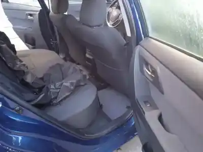 Veicolo di demolizione toyota auris active dell'anno 2017 alimentato 1nd