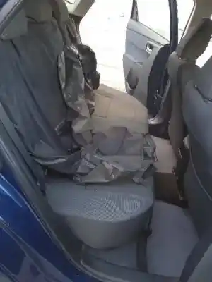 Veicolo di demolizione toyota auris active dell'anno 2017 alimentato 1nd