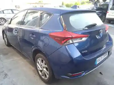 Veicolo di demolizione toyota auris active dell'anno 2017 alimentato 1nd