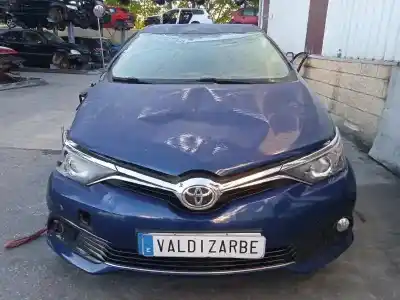 Veicolo di demolizione toyota auris active dell'anno 2017 alimentato 1nd
