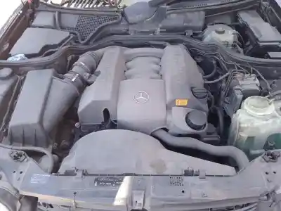 Veículo de Sucata mercedes-benz clase e (w210) berlina 280 (210.063) do ano 1997 alimentado 112921