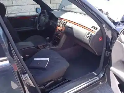 Veículo de Sucata mercedes-benz clase e (w210) berlina 280 (210.063) do ano 1997 alimentado 112921