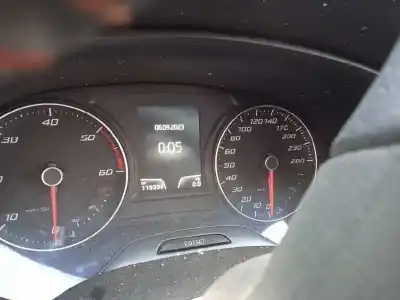 Здавання транспортного засобу seat leon st (5f8) 2.0 tdi року 2015 потужний crb