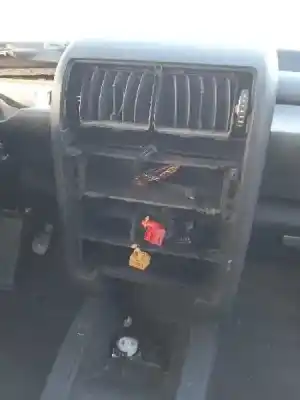 Veículo de Sucata audi a2 (8z) 1.6 fsi do ano 2003 alimentado bad