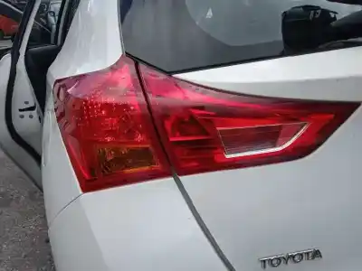 Veículo de Sucata toyota auris (_e18_) 2.0 d-4d (ade186_) do ano 2014 alimentado 