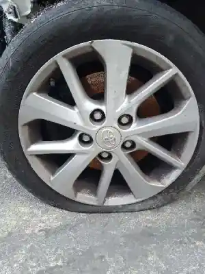 Veículo de Sucata toyota auris (_e18_) 2.0 d-4d (ade186_) do ano 2014 alimentado 