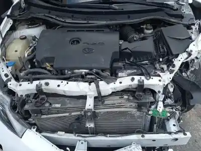 Veículo de Sucata toyota auris (_e18_) 2.0 d-4d (ade186_) do ano 2014 alimentado 