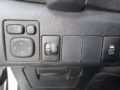 Veículo de Sucata toyota auris (_e18_) 2.0 d-4d (ade186_) do ano 2014 alimentado 