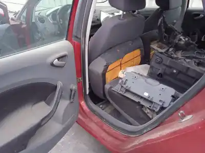 Veículo de Sucata seat ibiza iv sc (6j1, 6p5) 1.6 tdi do ano 2011 alimentado cayb