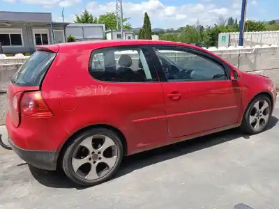 Veículo de Sucata volkswagen golf v (1k1) 2.0 tdi 16v do ano 2004 alimentado bkd